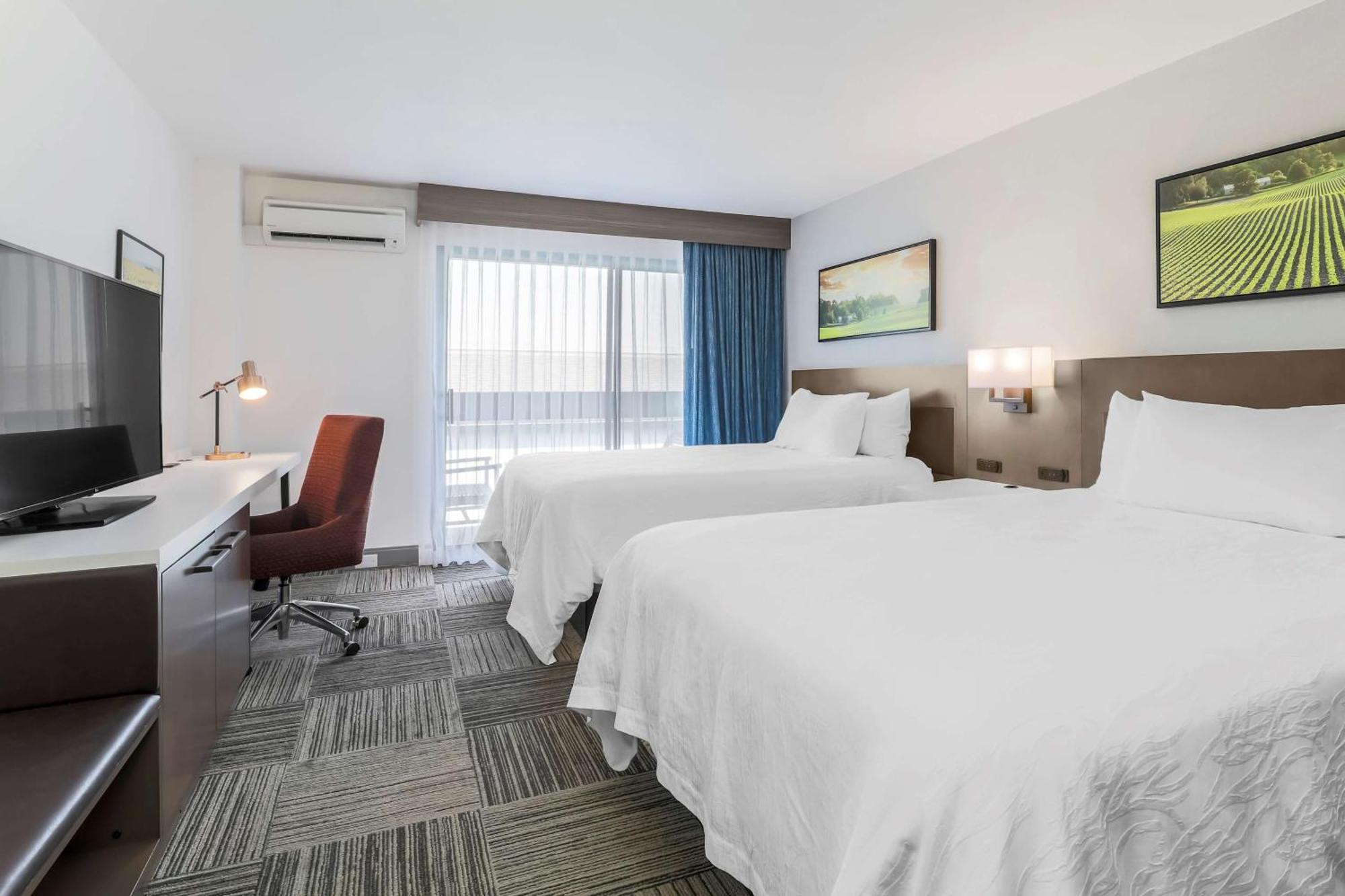 Hilton Garden Inn Davis Downtown Εξωτερικό φωτογραφία