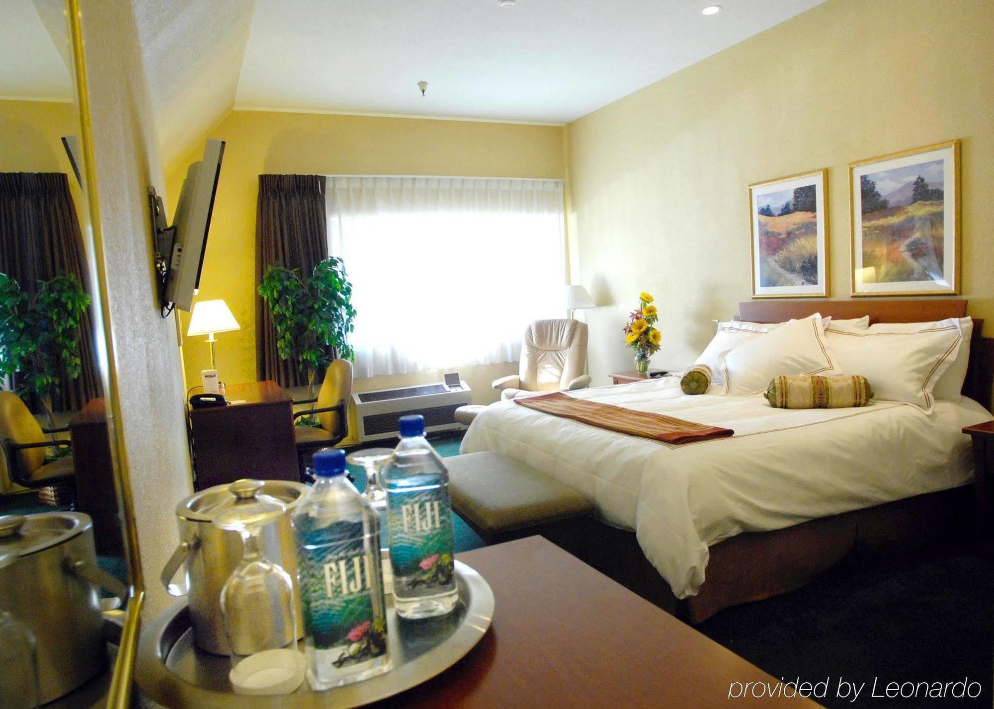 Hilton Garden Inn Davis Downtown Δωμάτιο φωτογραφία