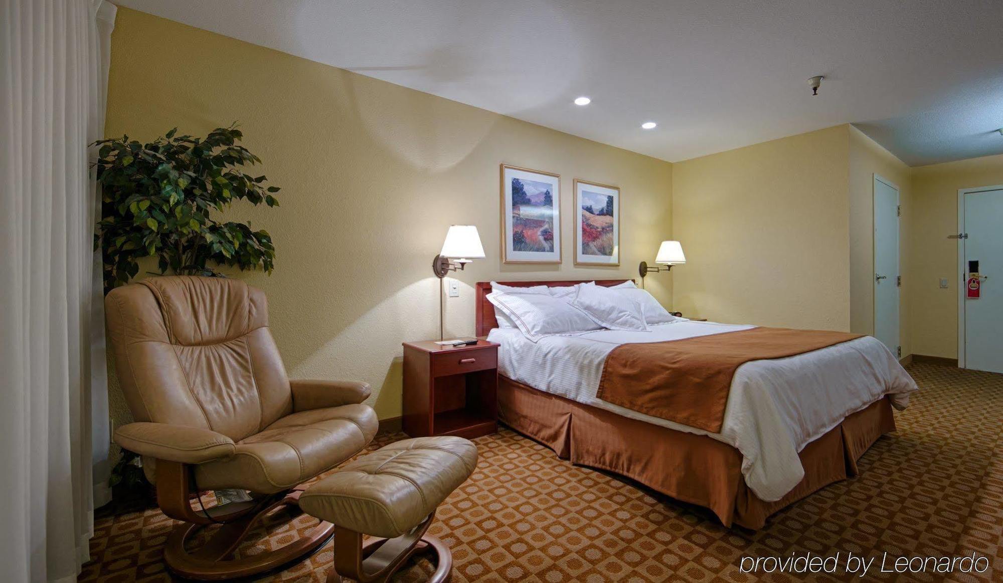 Hilton Garden Inn Davis Downtown Εξωτερικό φωτογραφία
